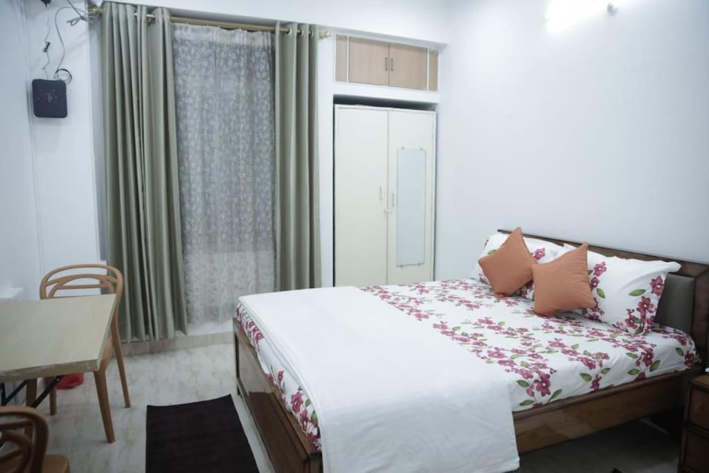 Apartment Dolphin Enclave 3bhk Block B